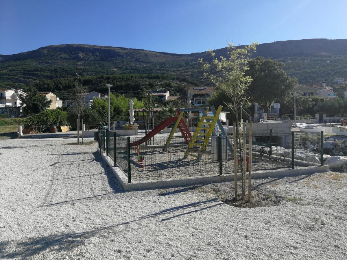 Apartman Vanda Apartment Podstrana Bagian luar foto